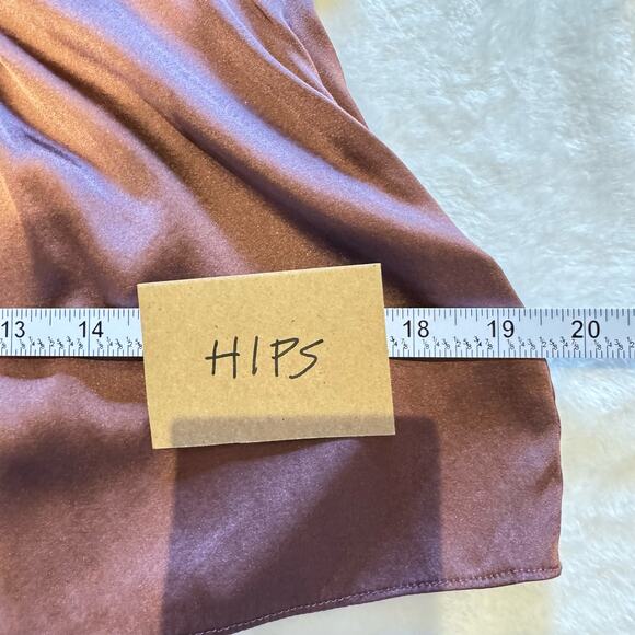 BCBG Max Azria Brown Silk Top Size S 🛸 short sleeve with wrap detail - Picture 7 of 10